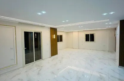 Apartment - 3 Bedrooms - 2 Bathrooms for sale in 4th District - 6 October City - Giza