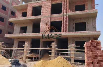 Apartment - 3 Bedrooms - 3 Bathrooms for sale in Bait Alwatan - The 5th Settlement - New Cairo City - Cairo