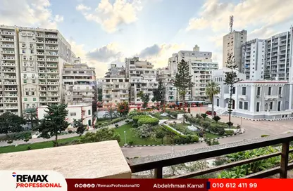 Apartment - 3 Bedrooms - 2 Bathrooms for sale in Mostafa Abou Heif St. - Saba Basha - Hay Sharq - Alexandria