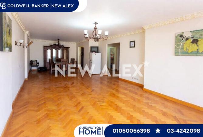 8398950 - Property Image 2