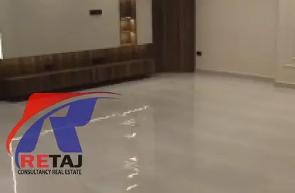 Apartment - 3 Bedrooms - 3 Bathrooms for sale in Mostafa Al Nahas St. - 6th Zone - Nasr City - Cairo