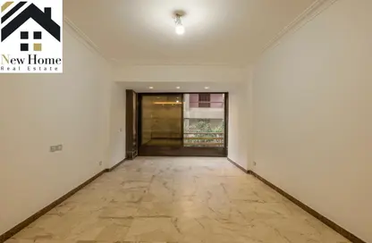 شقة - 5 غرف نوم - 3 حمامات للبيع في شارع عدن - المهندسين - الجيزة