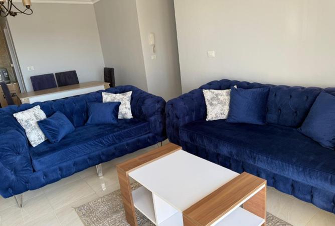 8212215 - Property Image 2