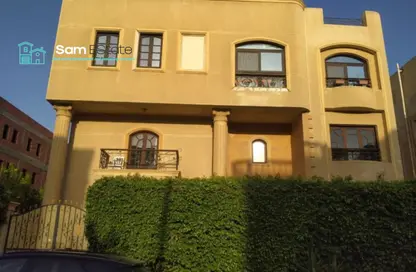 Villa - 7+ Bedrooms - 7+ Bathrooms for sale in District 3 - The 5th Settlement - New Cairo City - Cairo
