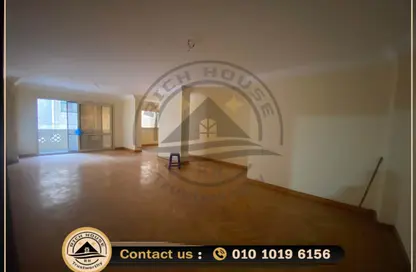 Apartment - 4 Bedrooms - 3 Bathrooms for rent in Mohamed Fawzy Moaz St. - Smouha - Hay Sharq - Alexandria