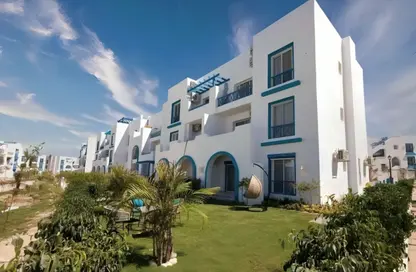 Chalet - 3 Bedrooms - 3 Bathrooms for sale in Mountain View - Ras Al Hekma - North Coast