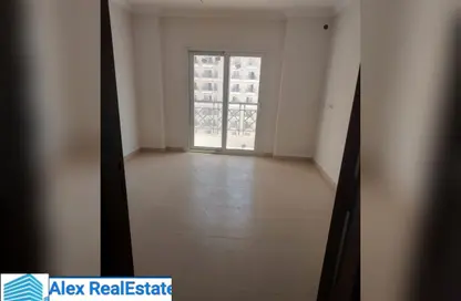 شقة - 2 غرف نوم - 2 حمامات للايجار في في صوارى - ووترفرونت - صوارى - كمبوندات الاسكندرية - الاسكندرية