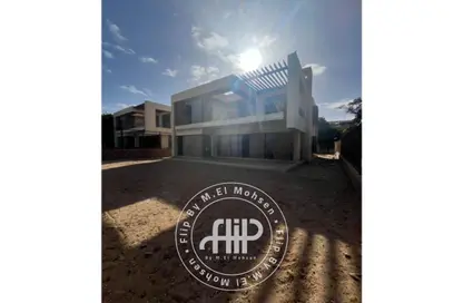 Villa - 5 Bedrooms - 5 Bathrooms for sale in Allegria - Sheikh Zayed Compounds - Sheikh Zayed City - Giza