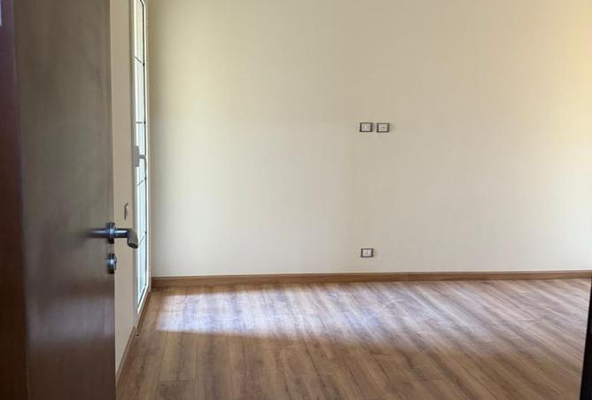 8065521 - Property Image 3