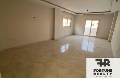 Apartment - 3 Bedrooms - 3 Bathrooms for rent in North Lotus - El Lotus - New Cairo City - Cairo