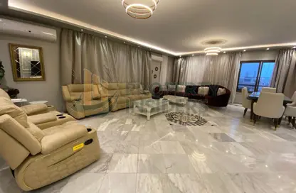 دوبلكس - 4 غرف نوم - 2 حمامات للايجار في شارع الدكتور ميشيل باخوم - الدقي - الجيزة
