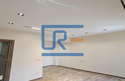 Apartment - 3 Bedrooms - 3 Bathrooms for sale in El Patio Oro - 5th Settlement Compounds - The 5th Settlement - New Cairo City - Cairo