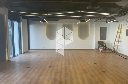 مساحات مكتبية - استوديو للايجار في مول هايد بارك بيزنس - شارع التسعين الجنوبي - التجمع الخامس - مدينة القاهرة الجديدة - القاهرة