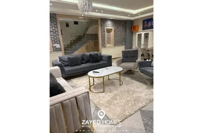 دوبلكس - 3 غرف نوم - 3 حمامات للايجار في ويستاون - كمبوندات الشيخ زايد - الشيخ زايد - الجيزة