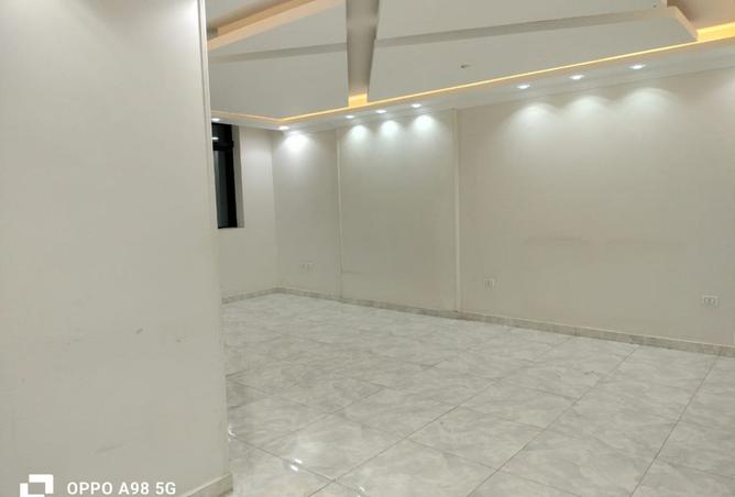 8404694 - Property Main Image