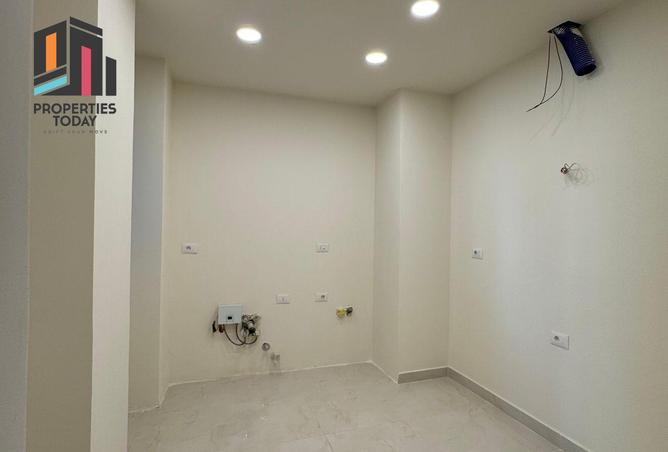 8427617 - Property Image 2