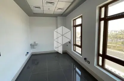 وحدة طبية - استوديو - 1 حمام للايجار في محور محمد نجيب - المستثمرين الشمالية - مدينة القاهرة الجديدة - القاهرة