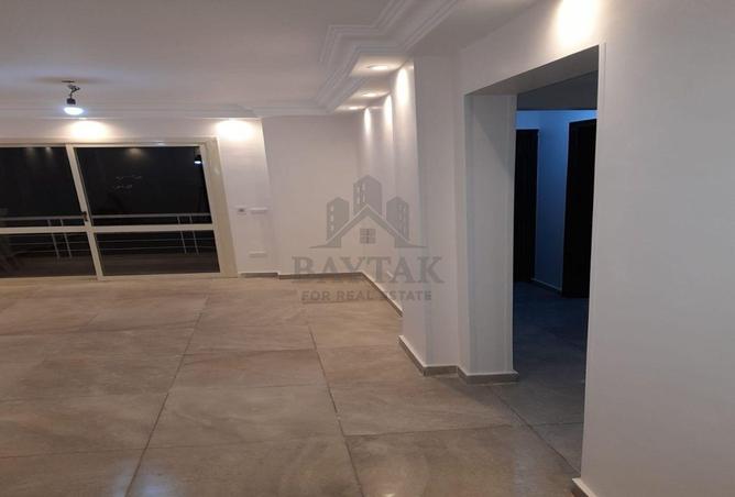 8086366 - Property Image 2