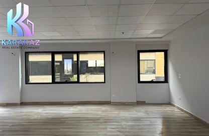 Office Space - Studio - 1 Bathroom for rent in Akhnaton St. - District 5 - The 5th Settlement - New Cairo City - Cairo