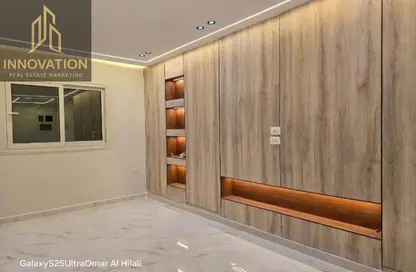 شقة - 2 غرف نوم - 2 حمامات للبيع في البوابة الرابعة - مينا - حدائق الاهرام - الجيزة