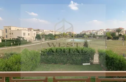 Twin House - 3 Bedrooms - 3 Bathrooms for rent in Street 10 - Greens - 6th District - Sheikh Zayed City - Giza