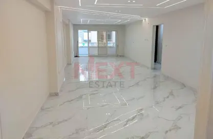 Apartment - 3 Bedrooms - 2 Bathrooms for rent in Grand View - Smouha - Hay Sharq - Alexandria