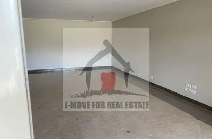 Apartment - 3 Bedrooms - 3 Bathrooms for rent in New Giza - Cairo Alexandria Desert Road - 6 October City - Giza