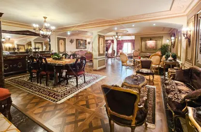 Apartment - 4 Bedrooms - 3 Bathrooms for sale in Ali Zou Al Fekar St. - Kafr Abdo - Roushdy - Hay Sharq - Alexandria