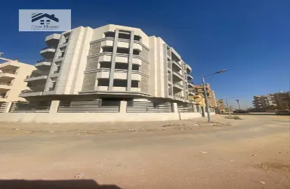 Penthouse - 4 Bedrooms - 2 Bathrooms for sale in Mostashareen - North Investors Area - New Cairo City - Cairo