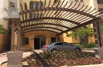 Apartment - 2 Bedrooms - 3 Bathrooms for sale in Aurora - Uptown Cairo - Mokattam - Cairo