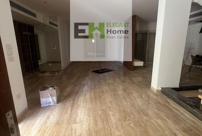 8220491 - Property Image 3