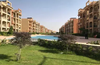 شاليه - 2 غرف نوم - 2 حمامات للبيع في إمارتس هايتس - قسم الضبعة - الساحل الشمالي
