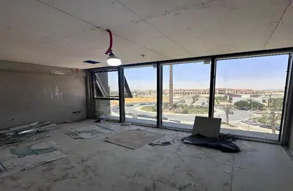 Office Space - Studio - 1 Bathroom for rent in Hyde Park - 5th Settlement Compounds - The 5th Settlement - New Cairo City - Cairo