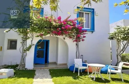 Chalet - 3 Bedrooms - 2 Bathrooms for sale in Mountain View - Ras Al Hekma - North Coast