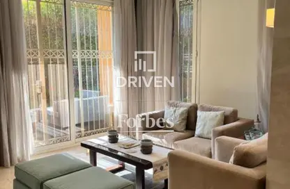 فيلا - 4 غرف نوم - 4 حمامات للبيع في جييرا - الحي الثالث عشر - الشيخ زايد - الجيزة