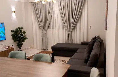Apartment - 3 Bedrooms - 2 Bathrooms for rent in El Koronfel - The 5th Settlement - New Cairo City - Cairo