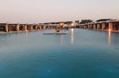 تاون هاوس - 3 غرف نوم - 3 حمامات للبيع في دايركشن وايت - راس الحكمة - الساحل الشمالي