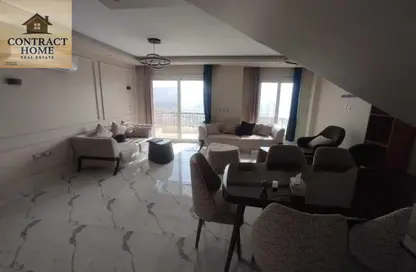 Penthouse - 3 Bedrooms - 3 Bathrooms for rent in Stone Residence - 5th Settlement Compounds - The 5th Settlement - New Cairo City - Cairo