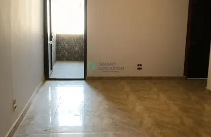 Apartment - 3 Bedrooms - 2 Bathrooms for rent in Amaer Madinet Nasr Road - 10th District - Nasr City - Cairo