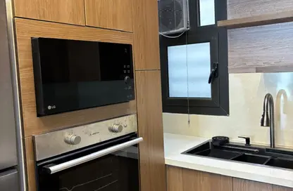 Apartment - 2 Bedrooms - 2 Bathrooms for rent in Lake View Residence - 5th Settlement Compounds - The 5th Settlement - New Cairo City - Cairo