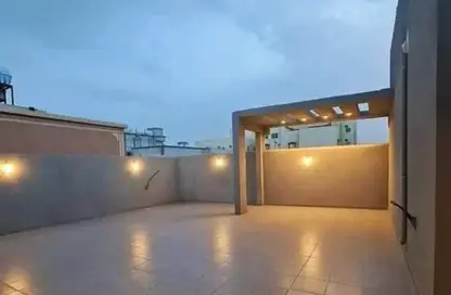 (بنتهاوس  (روف - 4 غرف نوم - 3 حمامات للبيع في أو ويست - كمبوندات 6 أكتوبر - مدينة 6 أكتوبر - الجيزة