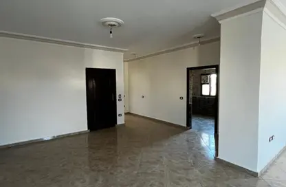 Apartment - 3 Bedrooms - 2 Bathrooms for rent in Ahmed Shawky Axis - El Banafseg 1 - El Banafseg - New Cairo City - Cairo
