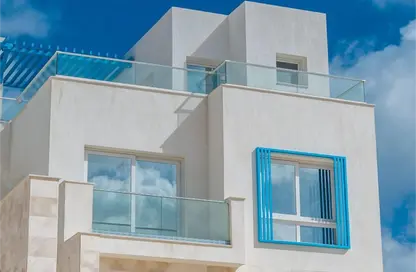 Chalet - 3 Bedrooms - 3 Bathrooms for sale in Naia bay - Ras Al Hekma - North Coast