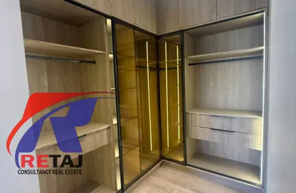 شقة - 2 غرف نوم - 2 حمامات للايجار في وان جولدن سكوير مول - التجمع الخامس - مدينة القاهرة الجديدة - القاهرة