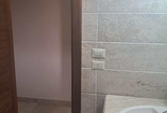 8140674 - Property Image 3