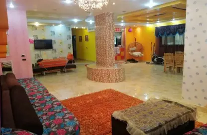 Apartment - 3 Bedrooms - 2 Bathrooms for rent in Al Hekma St. - Sheikh Zayed City - Giza