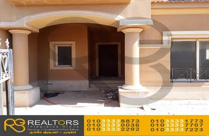 Twin House - 4 Bedrooms - 2 Bathrooms for sale in Royal Meadows - Sheikh Zayed Compounds - Sheikh Zayed City - Giza