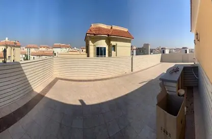 فيلا - 4 غرف نوم - 3 حمامات للبيع في كمبوند بارادايس - كمبوندات الشروق - مدينة الشروق - القاهرة