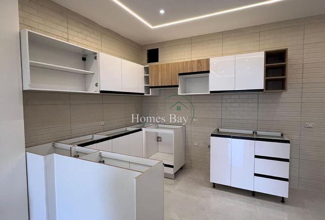 8123272 - Property Main Image