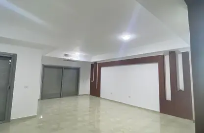 Villa - 4 Bedrooms - 3 Bathrooms for rent in Village Gardens Katameya - 5th Settlement Compounds - The 5th Settlement - New Cairo City - Cairo Villa - 4 Bedrooms - 3 Bathrooms for rent in Village Gardens Katameya - 5th Settlement Compounds - The 5th Settlement - New Cairo City - Cairo